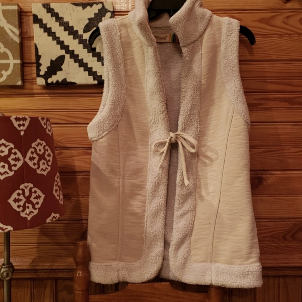 NWOT Sherpa Vest